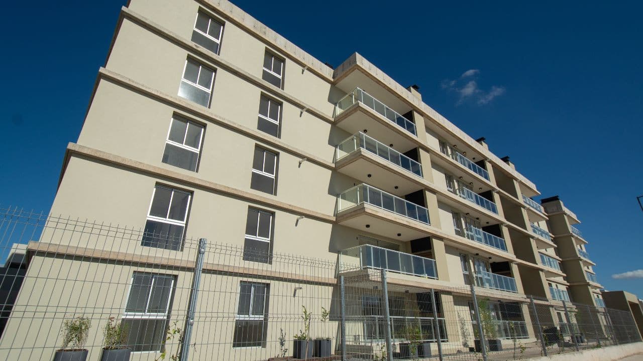 Entregamos los departamentos del Housing del Boulevard